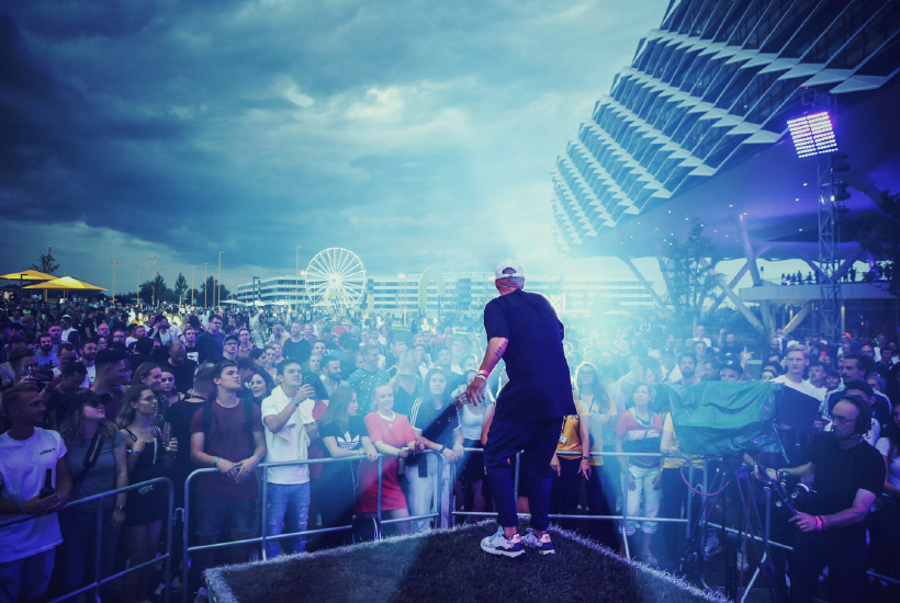 70 Jahre Jubil&auml;umsfeier mit Pharrell Williams, Tennis-Ikone Stan Smith, dem deutschen Fu&szlig;ballweltmeister Philipp Lahm und Run DMC (Foto)