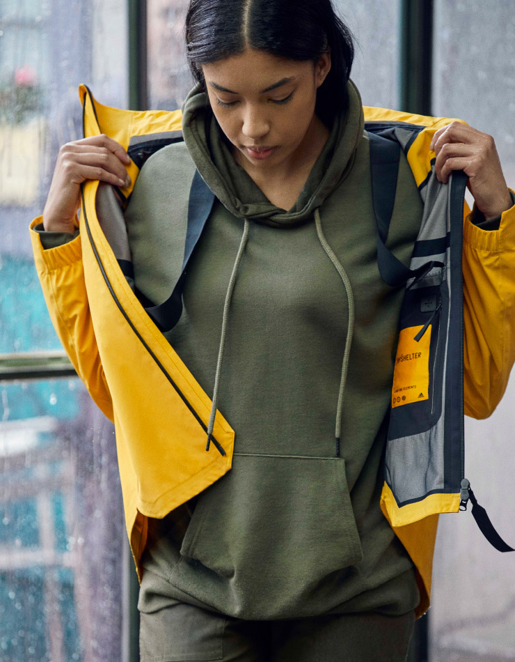 adidas Outdoor pr&auml;sentierte MyShelter, eine neue Produktfamilie f&uuml;r Jacken, die Outdoor-Expertise und -Technologie mit urbanem Style kombiniert (Foto)