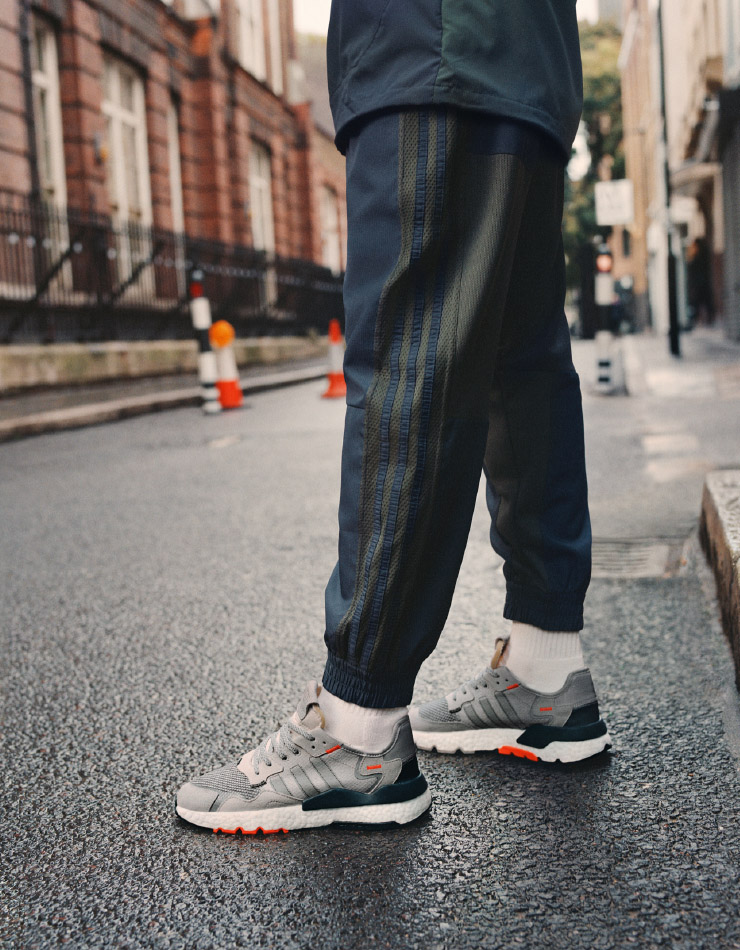 adidas Nite Jogger Sneakers (Foto)