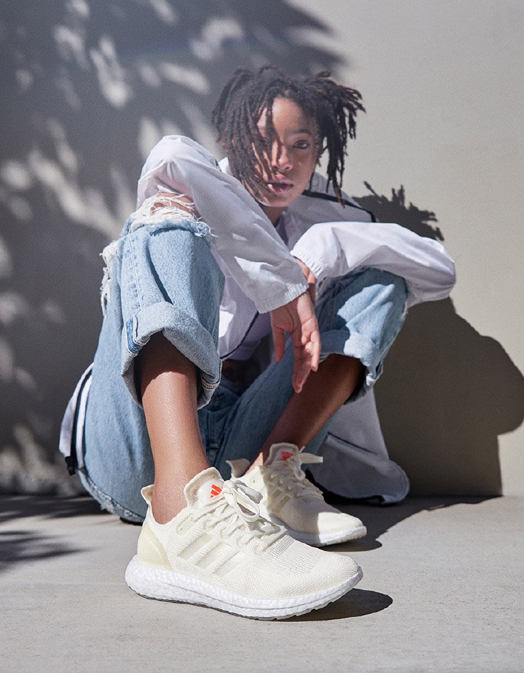 Futurecraft Loop, a 100% recyclable performance running shoe which can be returned to adidas (photo)